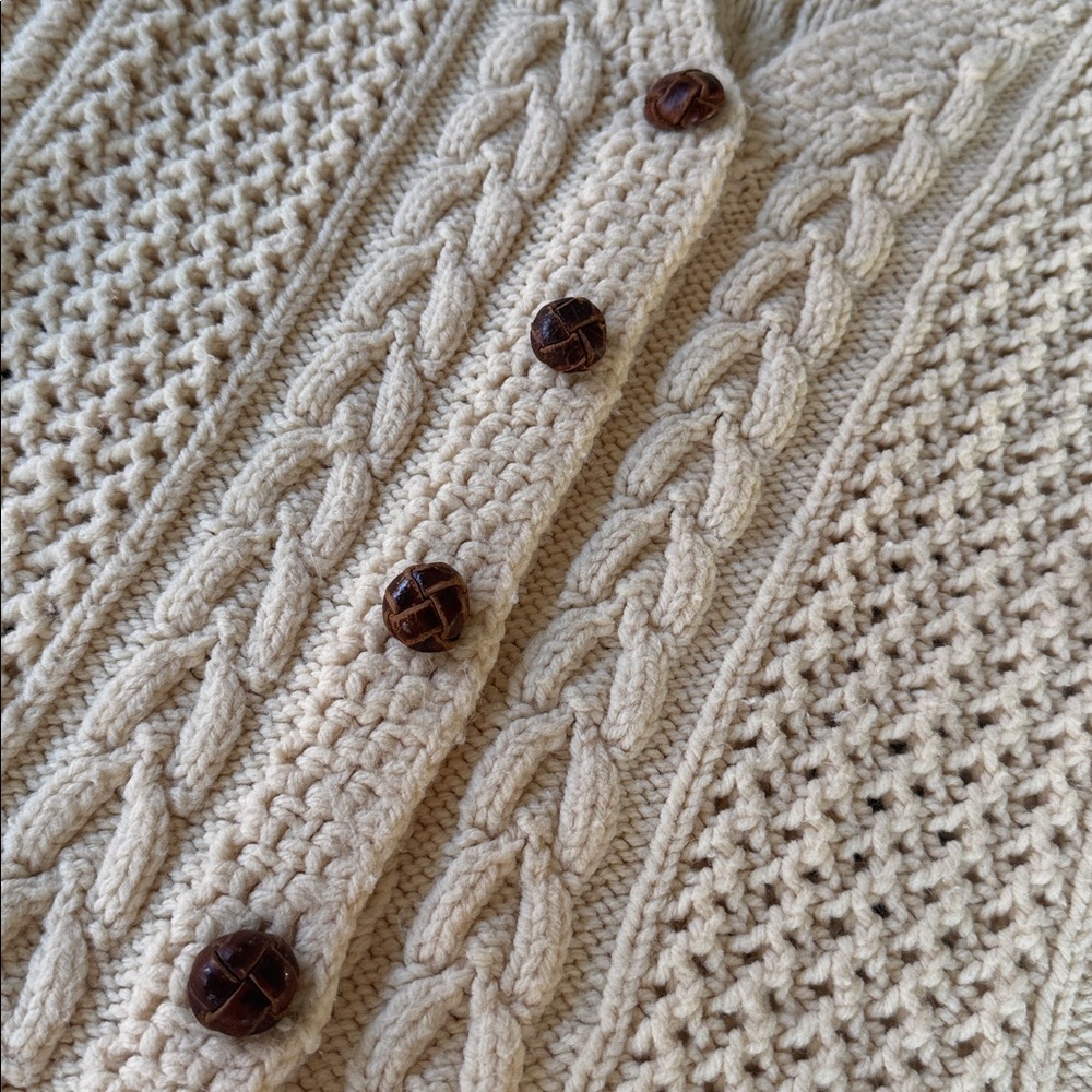 Vintage hand knit acrylic fisherman‎ Irish sweater leather buttons EVC size M/L - Picture 8 of 8